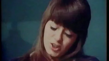 Dua kali untuk menyelesaikan seorang gadis video xxx tante indonesia selalu lakukan!