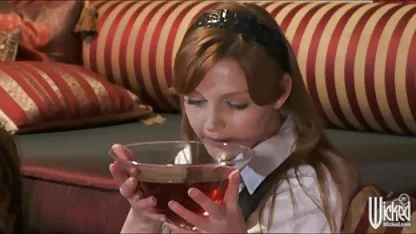 Lucu Christina - Tidak sek purno indonesia Lulus Koridor