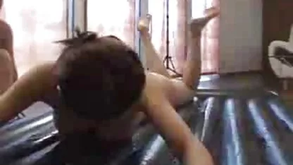 Kutukan (dan laki-laki!) sex indo muncrat