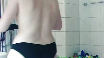 Saya suka mengisap indo video xxx dick saya