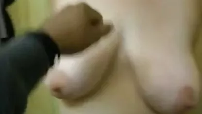 Di depan jilbab indo seks anak-anak kucing